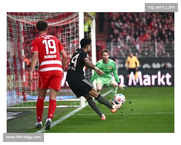 十人拜仁2-2柏林联,16连胜遭终结凯恩补时乌龙助攻后绝平 十人拜仁2-2柏林联,16连胜遭终结凯恩补时乌龙助攻后绝平